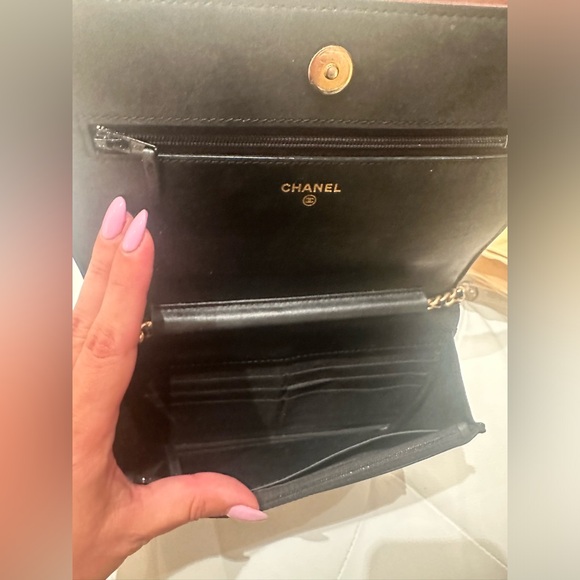 CHANEL Chevron Boy Wallet on Chain crossbody gold hardware & chain - Picture 13 of 15